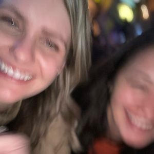 Meet your Posher, Holly